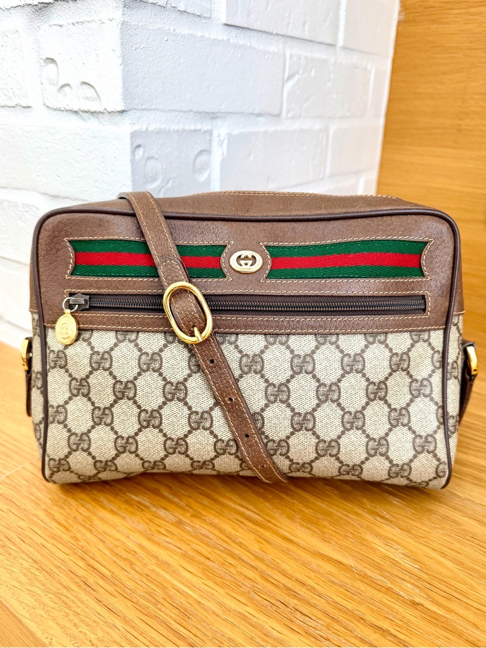 Gucci Authentic Vintage GG Supreme Ophidia Crossbody Bag